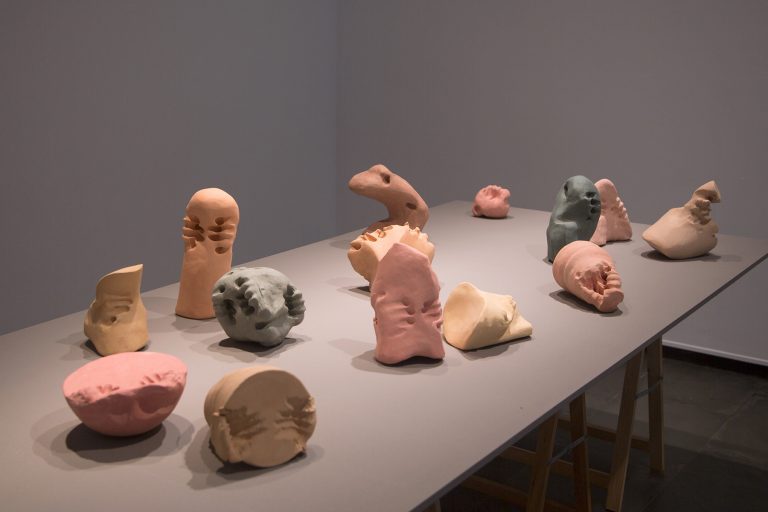 Caricias y pellizcos